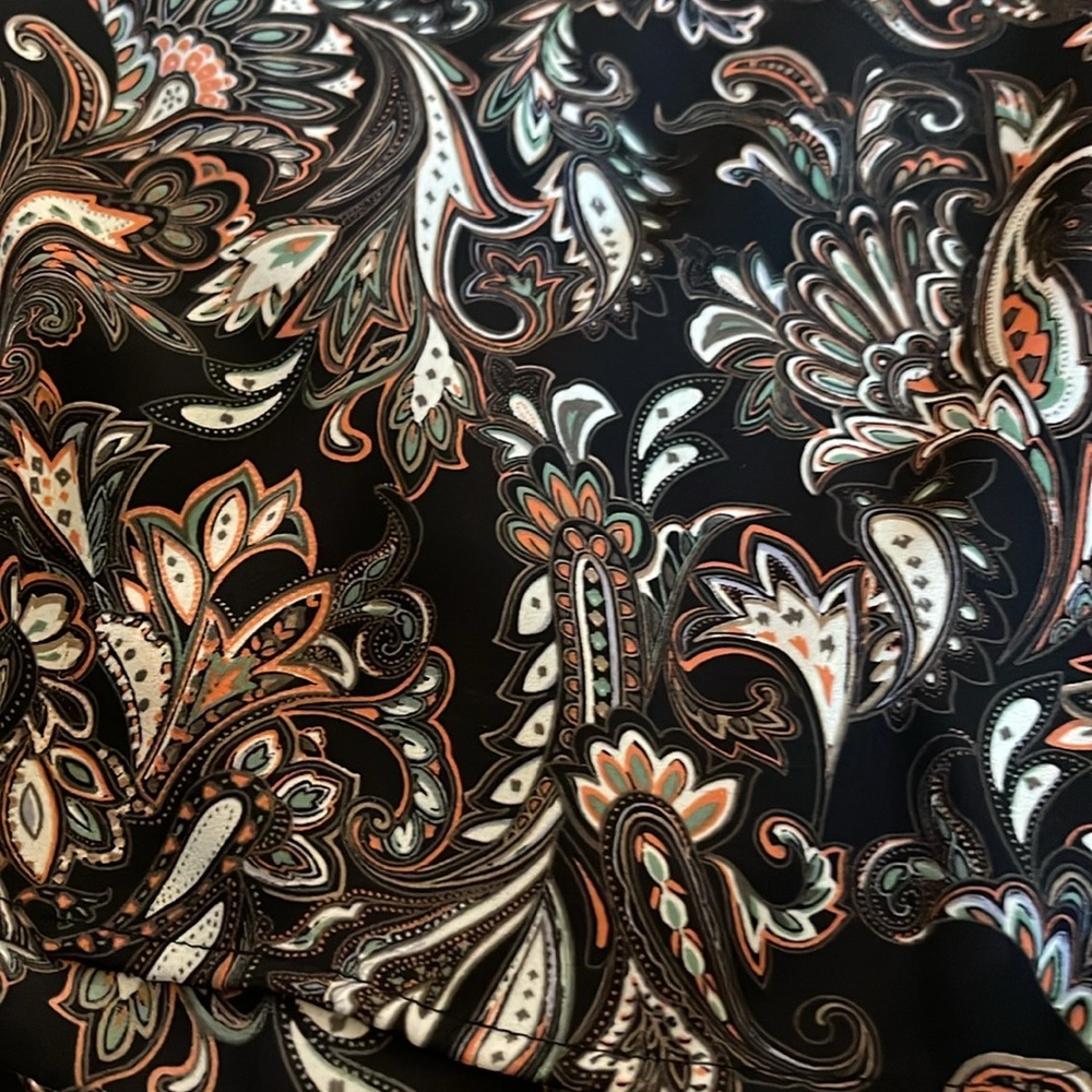 ASTR Paisley Print Crop Top - Size Medium​ - Picture 4 of 8